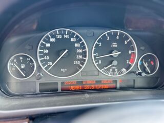 BMW 525 2.5 141kW