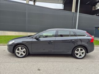Volvo V60 Summum 2.4 158kW