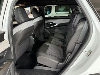 Peugeot 5008 Business 1.2 Hybrid 100кВ