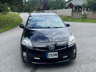 Toyota Prius 1.8 73kW
