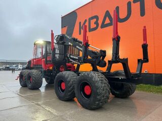 Komatsu 895 8x8 210kW