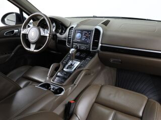 Porsche Cayenne S Diesel 4.1 V8 281kW