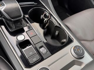 Volkswagen Touareg R-line 3.0 V6 TDI 210kW