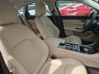 Jaguar XF 20d Portfolio 2.0 132кВ