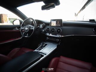 Kia Stinger 3.3 269кВ