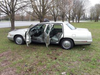 Cadillac DeVille 4.6 V8 205kW