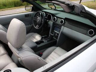 Ford Mustang 4.0 157кВ