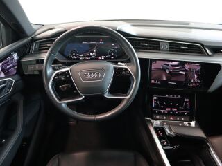 Audi e-tron 55 quattro 300kW 158kW