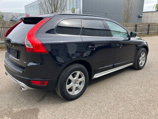 Volvo XC60 R-Design 2.4 D 120kW