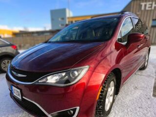 Chrysler Pacifica 3.6 214кВ