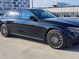 Mercedes-Benz E 300 e AMG 2.0 150kW