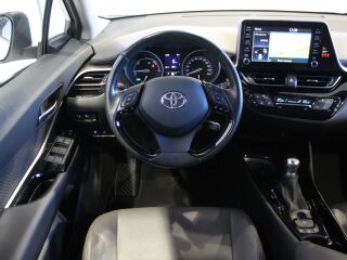 Toyota C-HR Luxury 2.0 112кВ
