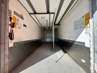 Scania G450 6x2*4 331кВ