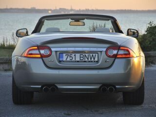 Jaguar XKR Supercharged 5.0 V8 375kW