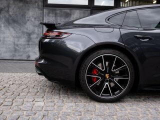 Porsche Panamera GTS 4.0 V8 338kW
