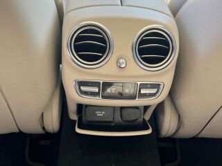 Mercedes-Benz E 400 2.9 243kW