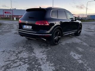 Volkswagen Touareg R-line Facelift 3.0 V6 TDI 193kW