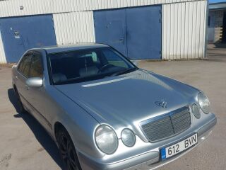 Mercedes-Benz E 240 2.6 125kW