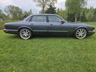 Jaguar XJ6 3.2 R6 155kW
