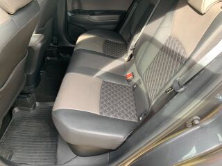 Toyota C-HR Crossover Luxury Navi e-CVT 1.8 VVT-i Hybrid Electric Vehicle 37kW+ 72kW