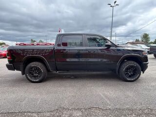 Ram 1500 Limited Night Crew Cab eTorque 5.7 V8 Hemi 395hp