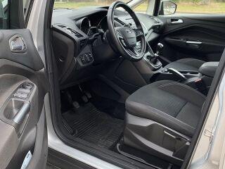 Ford Grand C-Max Titanium 1.0 74кВ