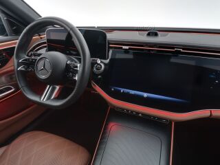 Mercedes-Benz E 300 de 4Matic AMG Plug-in 2.0 R4 145kW