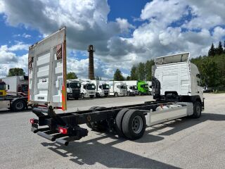 Volvo FM 330 4X2 EURO6 + VEB EURO 6 251kW
