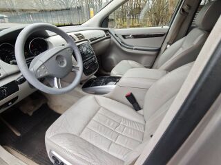 Mercedes-Benz R 320 3.0 165kW