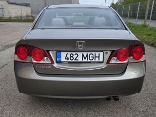 Honda Civic 1.8 103kW