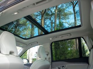 Volvo XC90 AWD DARK R-Design PLUS Intelli PRO Wntr 2.0 B5 KERS MHEV Kerghübriid MY2023 183kW