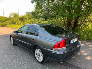 Volvo S60 Momentum D5 2.4 120kW