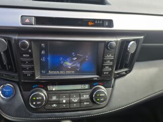 Toyota RAV4 2.5 114kW