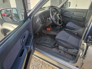 Mitsubishi L200 2.5 85kW