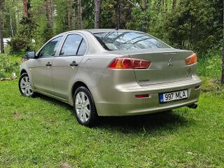 Mitsubishi Lancer 1.5 80kW