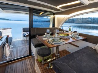 Marex 330 SCANDINAVIA 1 X DPI Volvo Penta D6-440hj