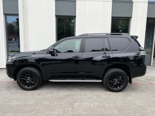 Toyota Land Cruiser Black Edition N1G 2.8 150кВ