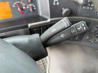 Volvo FM12 420 6X2*4 + MANUAL + PM SERIES 8 CRANE EURO 3 309kW
