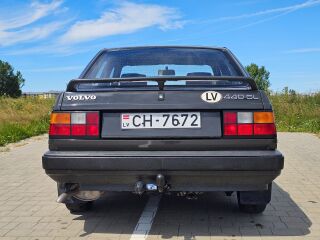 Volvo 440 GL 1.7 64kW