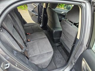 Lexus CT 200h 1.8 73кВ