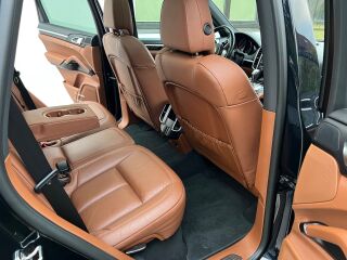 Porsche Cayenne 3.0 184кВ