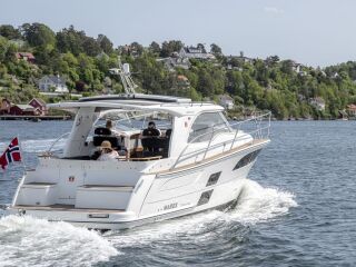 Marex Sun Cruiser 310 Volvo Penta D6-380 EVC DPI 380hp S 5.5 R6