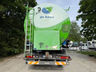 Scania 114 8x2