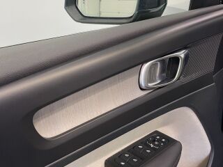 Volvo XC40 Inscription Recharge 1.5 T5 132кВ