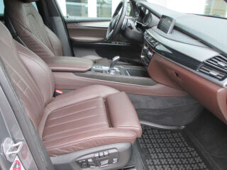 BMW X5 M-pakett 3.0 230kW