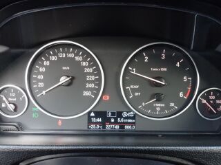 BMW 318 D Touring EU5 2.0 R4 TDI 105kW