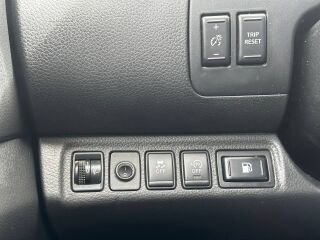 Nissan Navara N1 NP300 2.3 120кВ