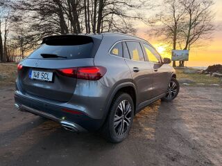 Mercedes-Benz GLA 180 Progressive package 1.3 100kW