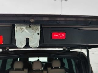 Mercedes-Benz V 250 2.1 140kW