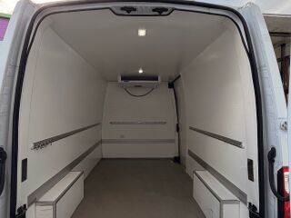 Renault Master Carrier Xarios 300 2.3 100kW